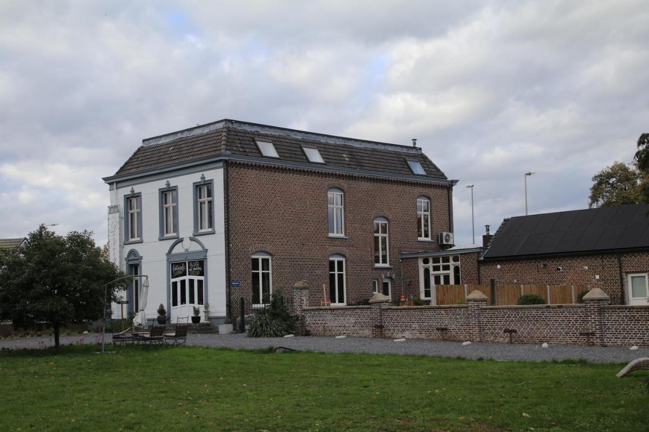 B&B Het Doctershoes Kinrooi Exterior photo