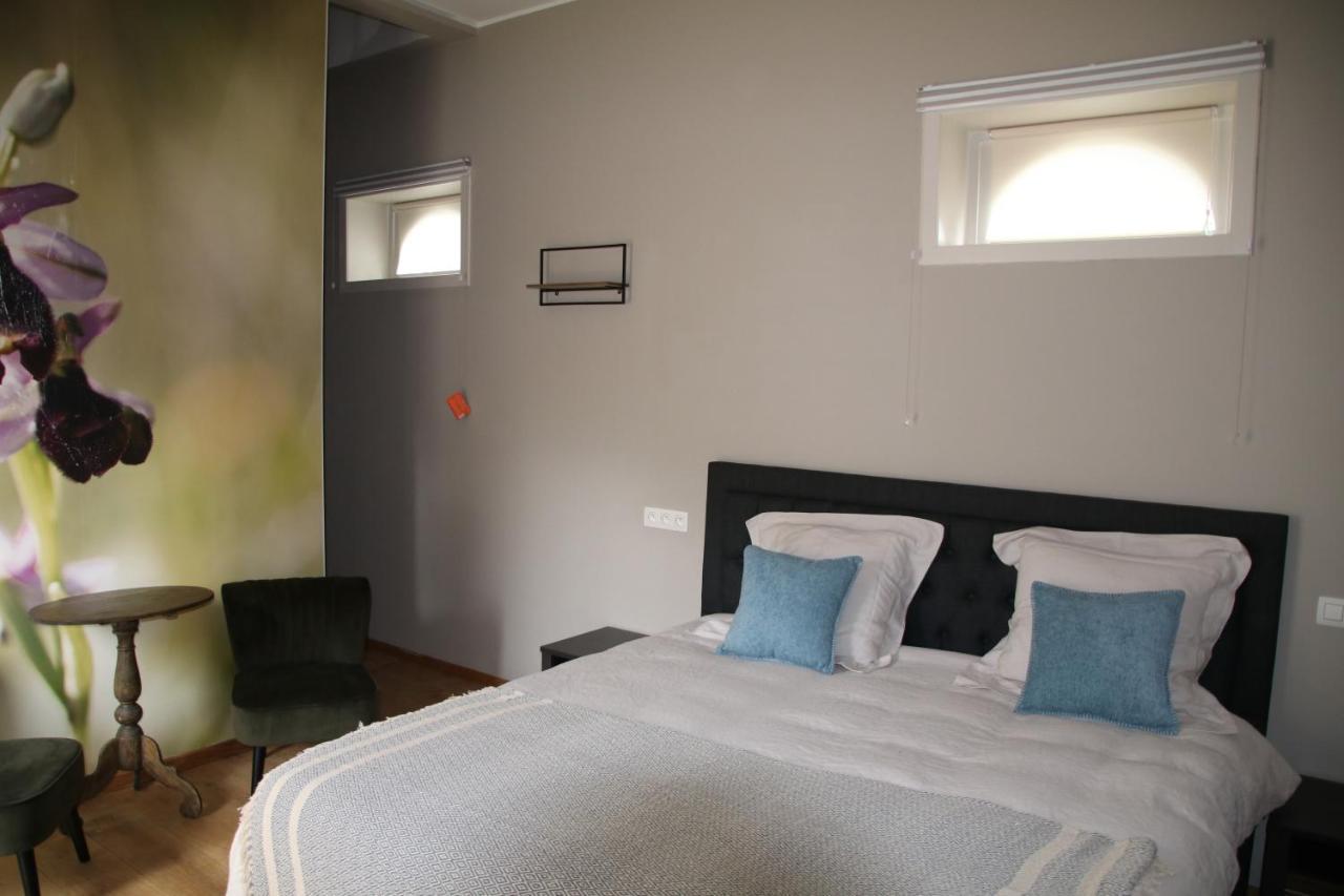 B&B Het Doctershoes Kinrooi Exterior photo