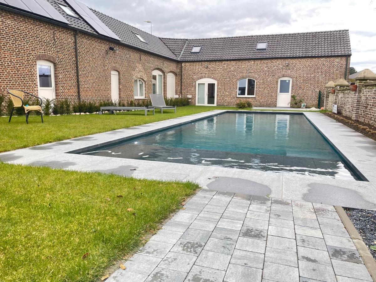B&B Het Doctershoes Kinrooi Exterior photo